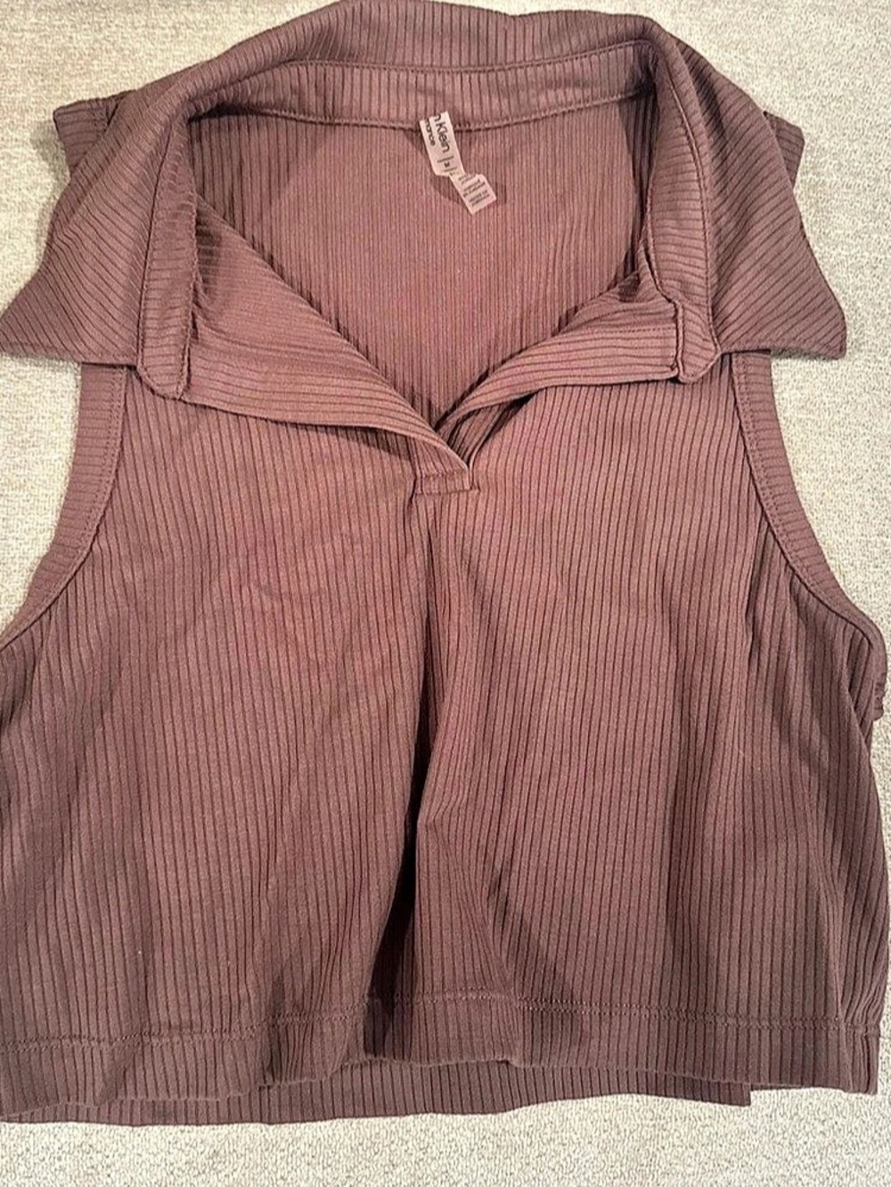 Calvin Klein Ribbed Collared Tank Top in Brown Size Medium Like New